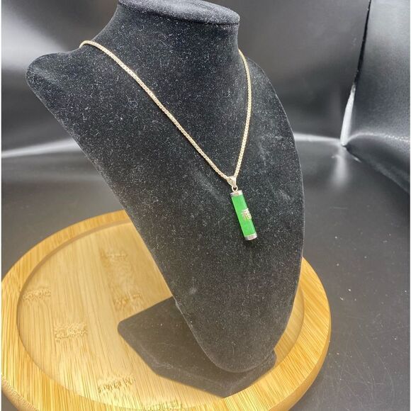 Icy Mint Green Jade drop pendant with Chinese character on 925 22” box chain - Picture 2 of 12